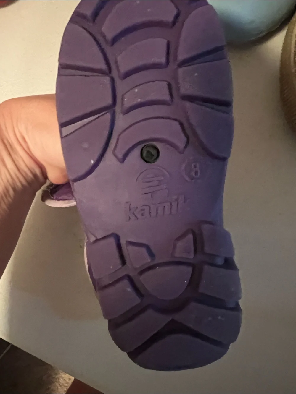 Kamik purple sole